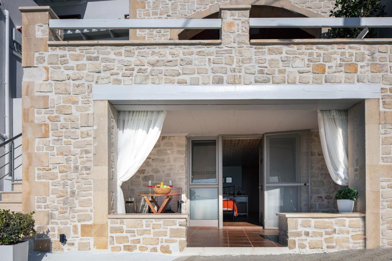 Annaview Apartments & Suites Плакиас Экстерьер фото