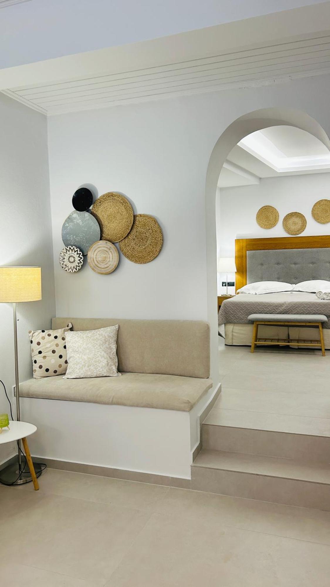 Annaview Apartments & Suites Плакиас Экстерьер фото